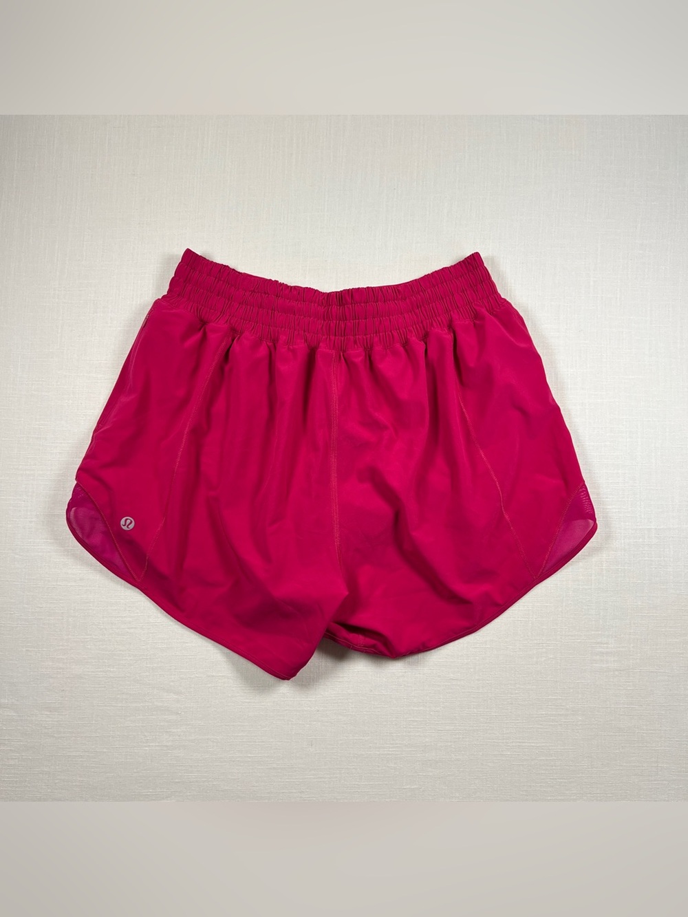 Lululemon Hotty Hot High-Rise Lined Short 4” Passionate - Size 8 (Medium)
